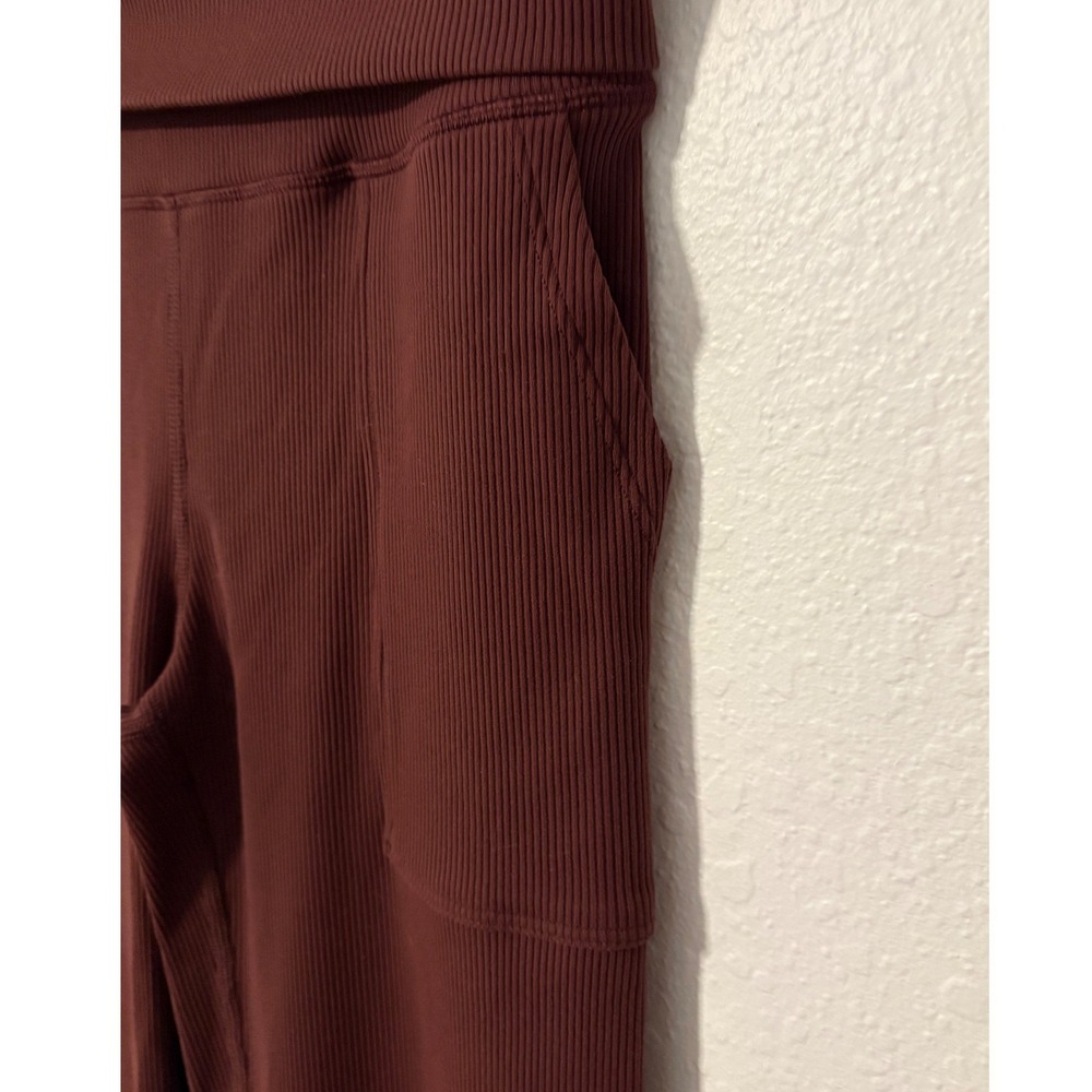 NWT OFFLINE by Aerie Ribbed Foldover Low Rise Flare Leggings Burgundy L SHORT - Picture 3 of 7